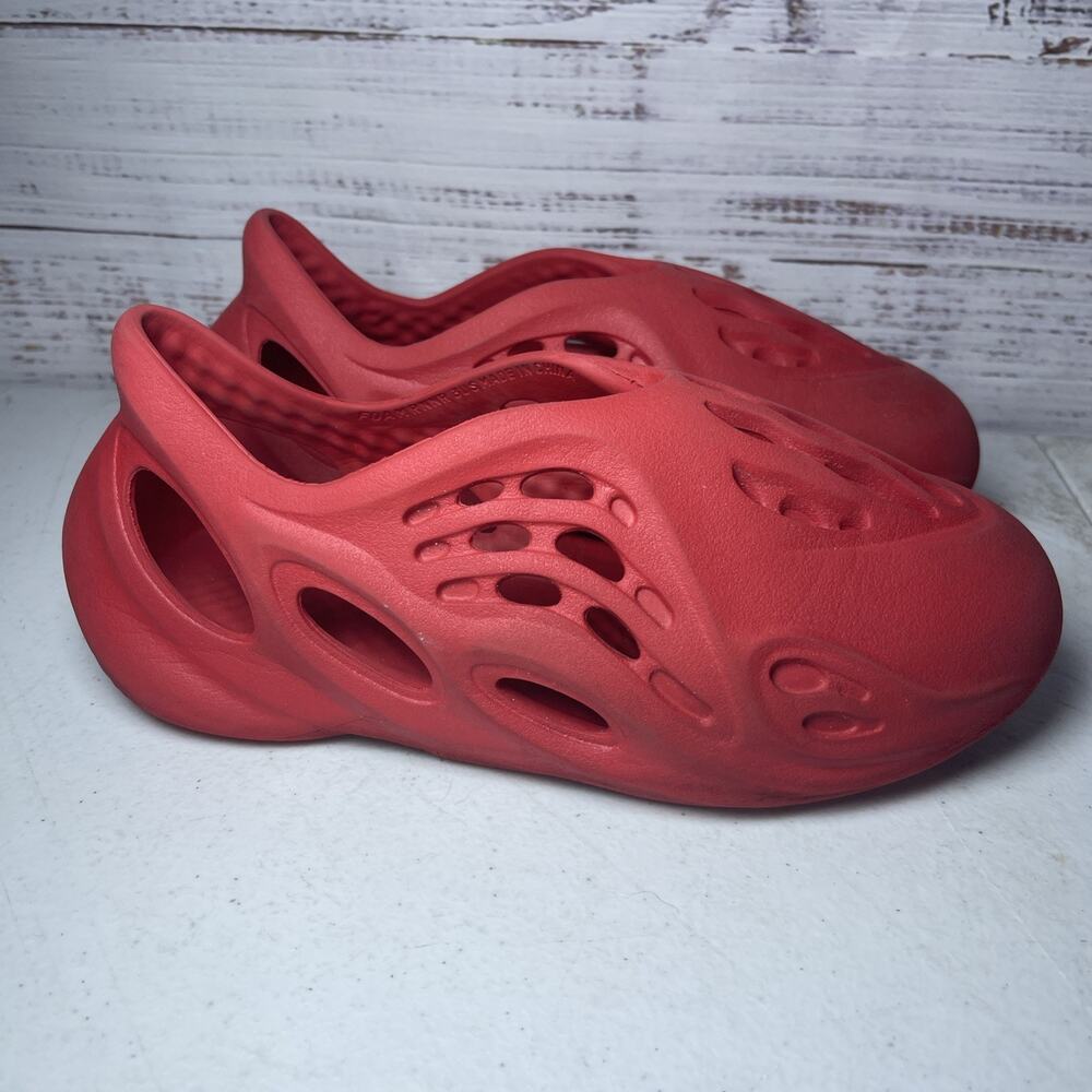 Adidas Yeezy Foam Runner Kids Red Size 3 Slip On Shoes